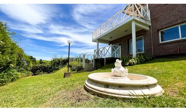 Casa tres ambientes. Elina 100. Sierras de los Padres. Venta.