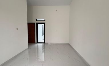 Rumah Hadap Utara 5 Mnt ke RS Tarumajaya Hospital Dibantu KPR J-41283