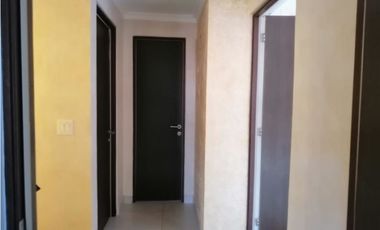 Se Vende Casa Dúplex en Woolands $ 275.000 AB
