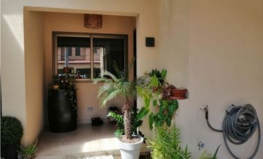 Se Vende Casa Dúplex en Woolands $ 275.000 AB