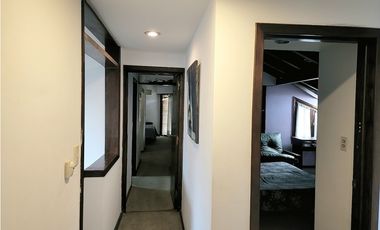 Chalet seis ambientes con piscina. San Carlos. Mar del Plata. Venta.