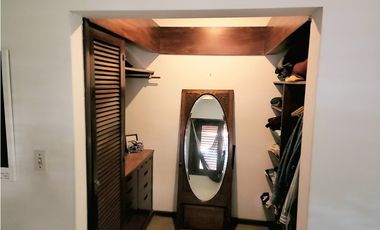 Chalet seis ambientes con piscina. San Carlos. Mar del Plata. Venta.