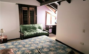 Chalet seis ambientes con piscina. San Carlos. Mar del Plata. Venta.