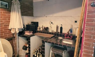 Chalet seis ambientes con piscina. San Carlos. Mar del Plata. Venta.