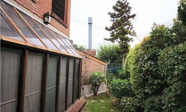 Chalet seis ambientes con piscina. San Carlos. Mar del Plata. Venta.