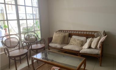SE ALQUILA O SE VENDE CASA AMUEBLADA DORADO SPRING