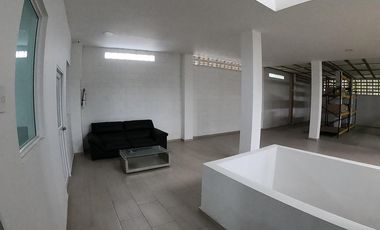edificio en arriendo en boston. Cod A103394