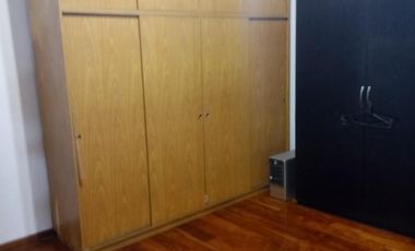 Casa de cuatro ambientes en venta en el palomar