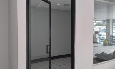 VENDO HERMOSA PROPIEDAD COMERCIAL EN CAYAMBE SOBRE LA PANAMERICANA NORTE