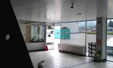 VENDO HERMOSA PROPIEDAD COMERCIAL EN CAYAMBE SOBRE LA PANAMERICANA NORTE