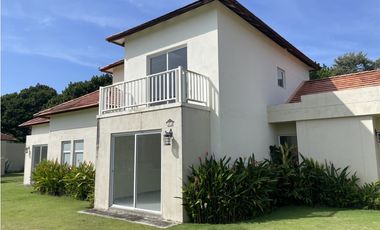 Venta: Casa de playa de 4 recamaras en Decameron