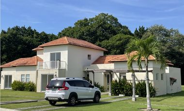 Venta: Casa de playa de 4 recamaras en Decameron