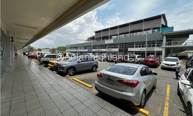 Alquiler o Venta Local Comercial en Costa Sur