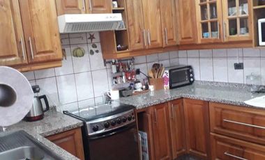 Vendo enorme casa central en Quilpue