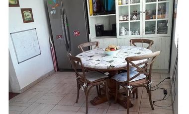 Vendo enorme casa central en Quilpue