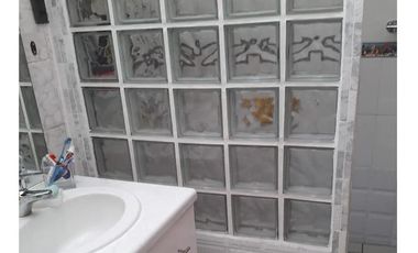 Vendo enorme casa central en Quilpue