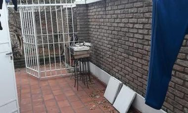 Chalet excelente ubicación,3 dormit.,jardín, garage.