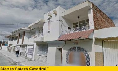 Villa Casa Edificio de venta en Banco Central - Huayna Capac – código:13112