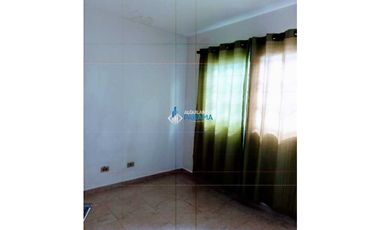 Alquilo o vendo amplia casa en Coquitos Hill, David. Cerca a la ciudad