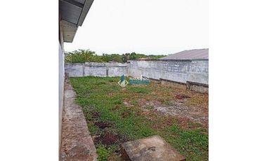 Alquilo o vendo amplia casa en Coquitos Hill, David. Cerca a la ciudad