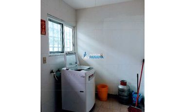 Alquilo o vendo amplia casa en Coquitos Hill, David. Cerca a la ciudad