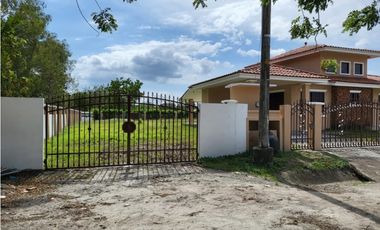 CASA CHAME CON PISCINA