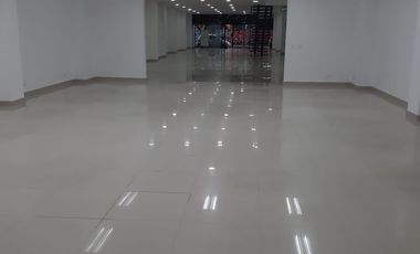 edificio en arriendo en libertadores. Cod A15558