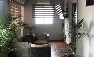 Venta de duplex comercial en Vía Cincuentenario (Altos del Golf) GTA