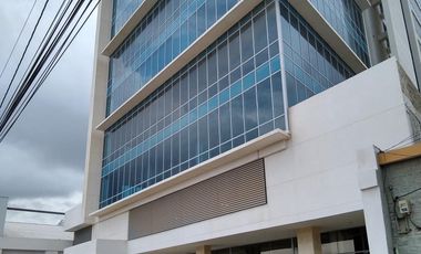 oficina en arriendo/venta en bellavista. Cod A13143