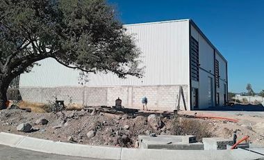 Bodegas Comerciales de 198 m2 en preventa frente al parque industrial queretaro
