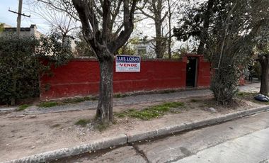 Chalet de 4 AMBIENTES en venta