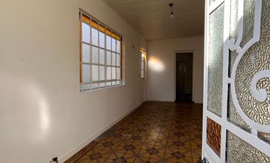 Casa de 3 AMBIENTES en alquiler
