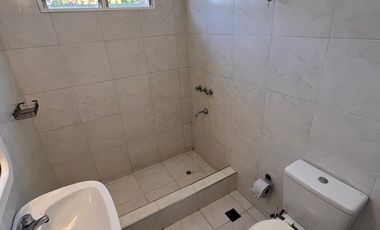 Casa de 3 AMBIENTES en alquiler