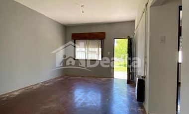 Casa interna de 2 habitaciones. Disponible en Febrero