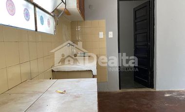 Casa interna de 2 habitaciones. Disponible en Febrero