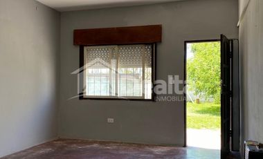 Casa interna de 2 habitaciones. Disponible en Febrero