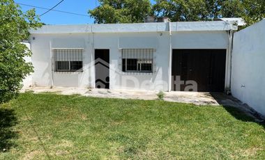 Casa interna de 2 habitaciones. Disponible en Febrero