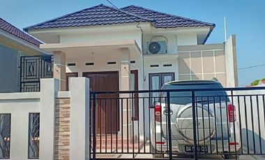 Rumah Baru Lokasi Strategis di Kota Padang