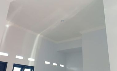 Rumah Baru Lokasi Strategis di Kota Padang