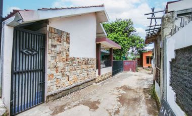 Rumah SHM Luas 9 Menit ke RS Hermina Bogor 3 Kamar Hadap Timur J-46044