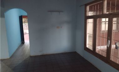 Casa + Local Comercial- Pto. Esperanza