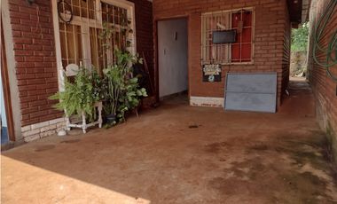 Casa + Local Comercial- Pto. Esperanza