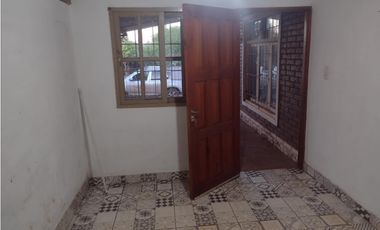Casa + Local Comercial- Pto. Esperanza