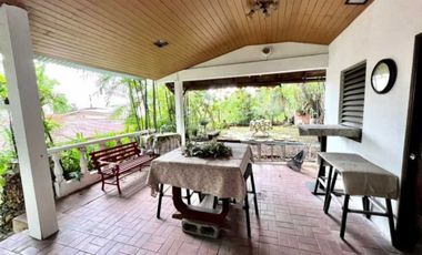Se Vende Hermosa casa con amplio terreno en Hato Pintado la Loma