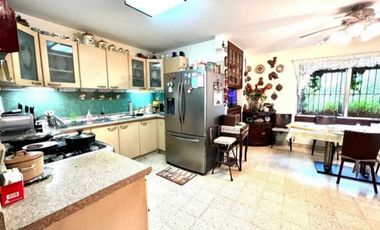 Se Vende Hermosa casa con amplio terreno en Hato Pintado la Loma