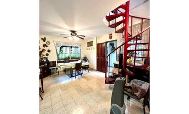 Se Vende Hermosa casa con amplio terreno en Hato Pintado la Loma