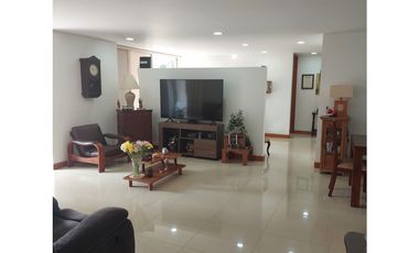 Apartamento en venta,  Laureles.