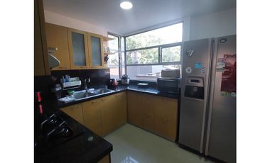 Apartamento en venta,  Laureles.