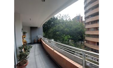 Apartamento en venta,  Laureles.