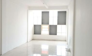 Ruko 3 lantai di pusat Kota Lamongan